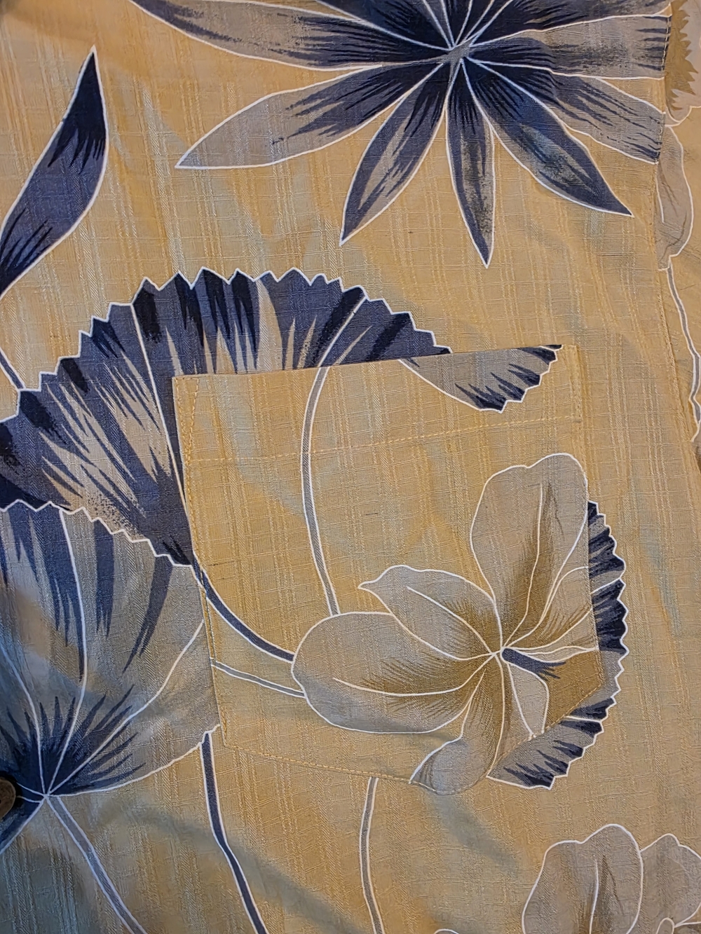 Silk Men's Short Sleeve Yellow Floral Button-Up Shirt - Picture 4 of 9